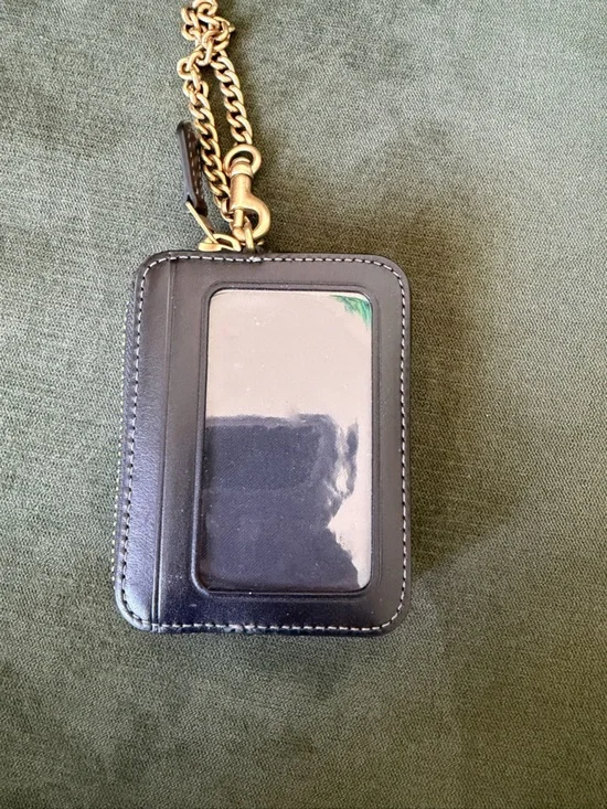Coach Essential Chain Card Case - Picture 2 of 6